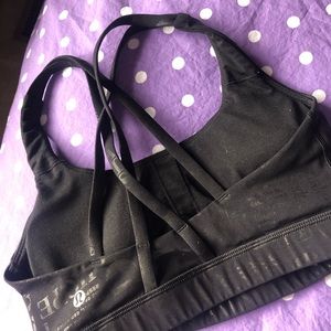 Lululemon sports bra
